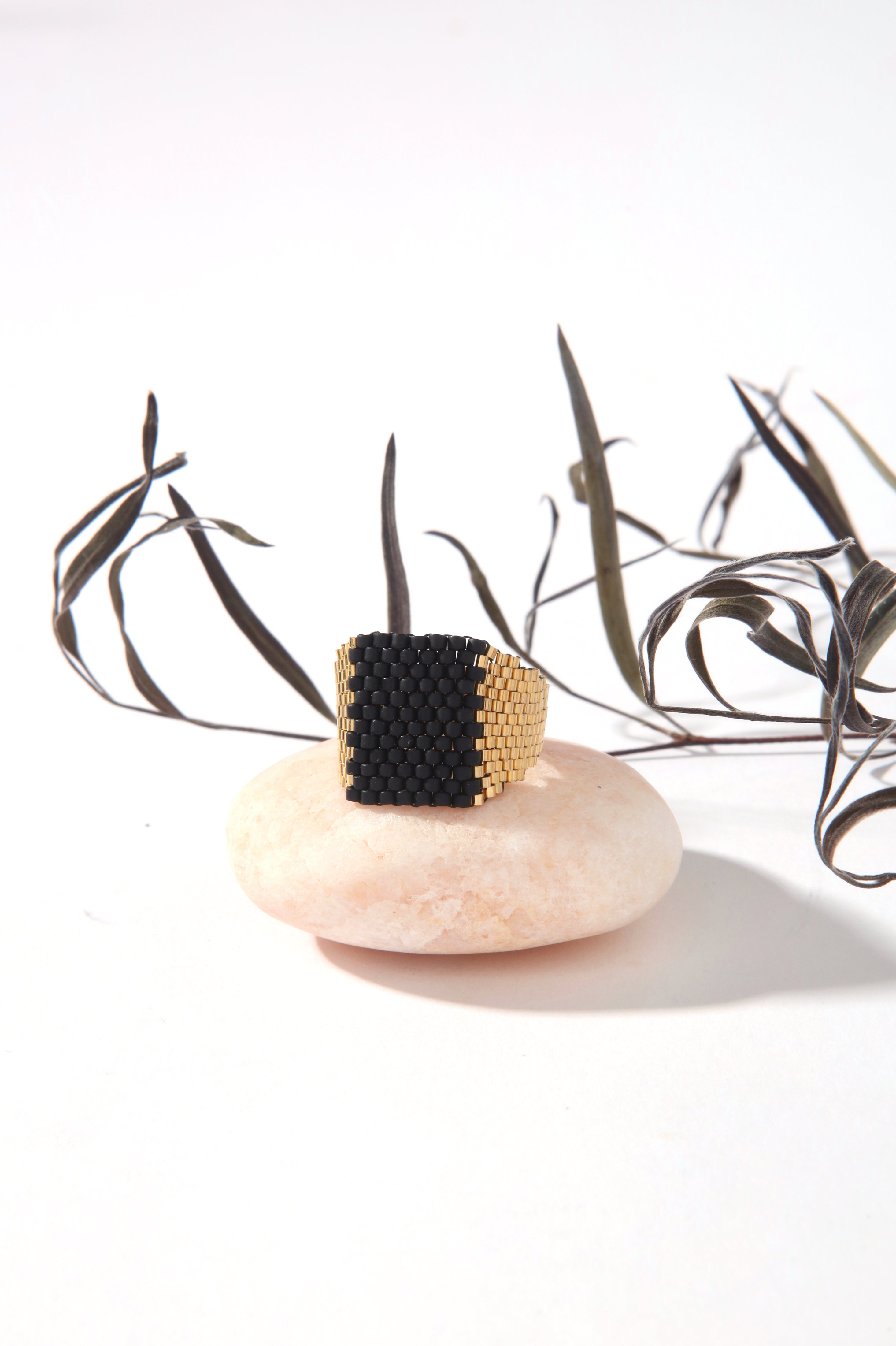 Aurora Woven Signet Ring – Iwona Ludyga Design