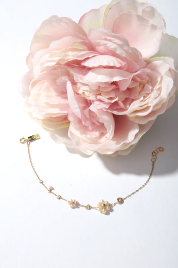 Garden Bracelet - Pearl Flower