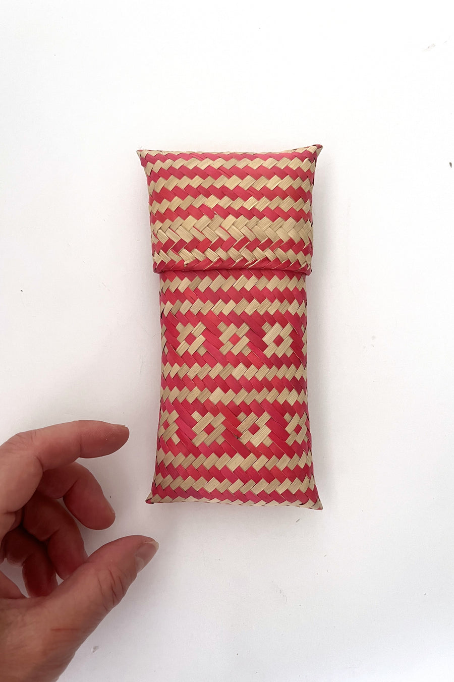 Woven Palm Leaf Glasses Holder - Red