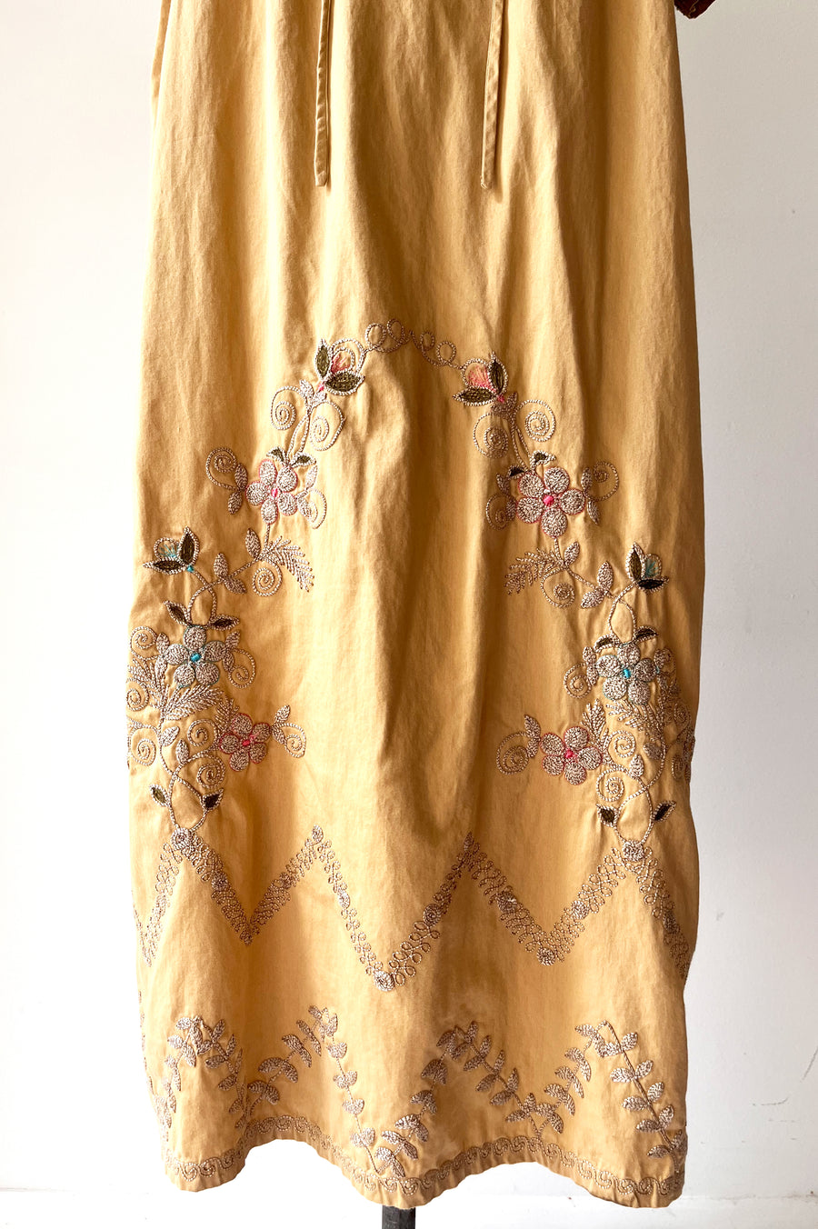 Vintage Maxi Dress with Embroidery