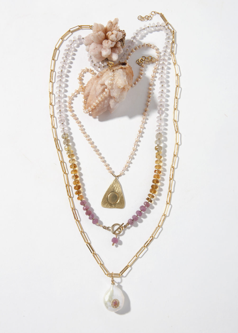 ÖNA Necklace - Moons on Light Pearl