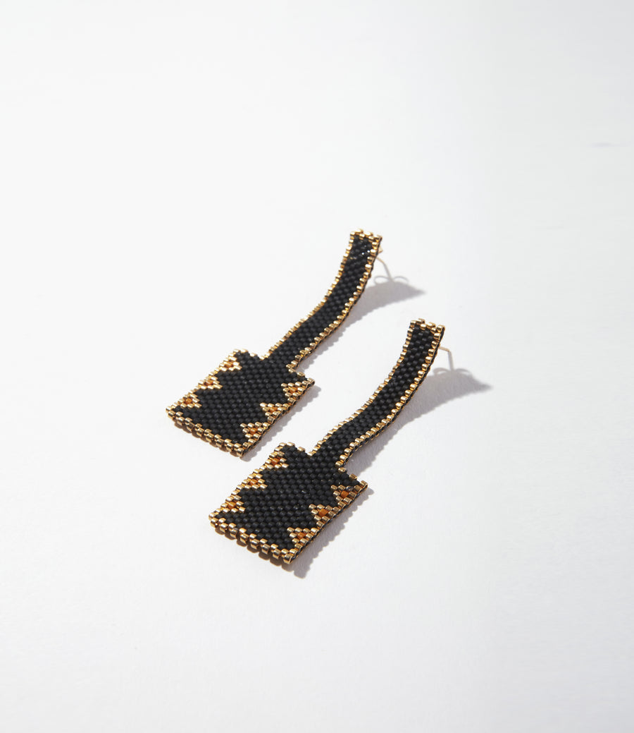 Dune Beaded Black Earrings