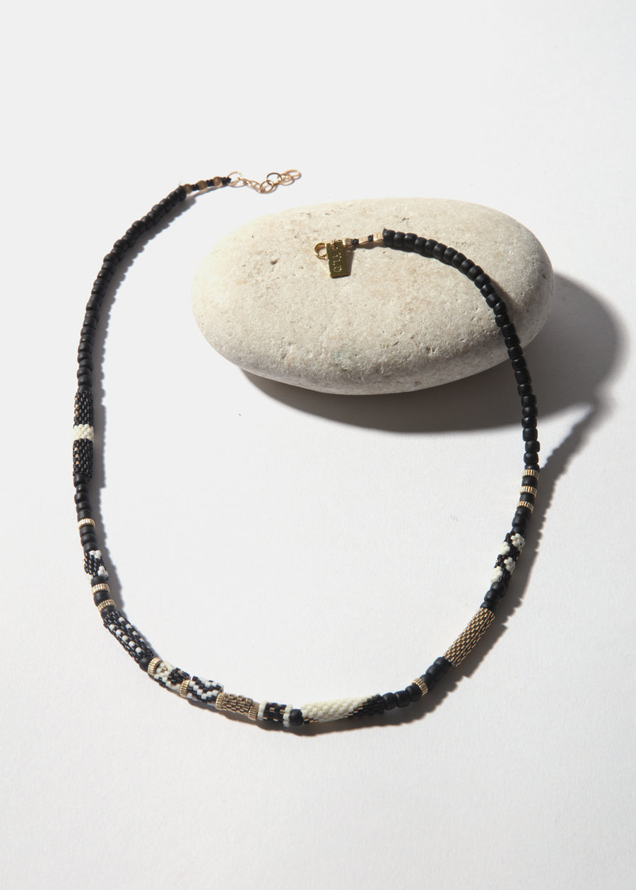 LaLoba Necklace - Woven Beads Black & White Short