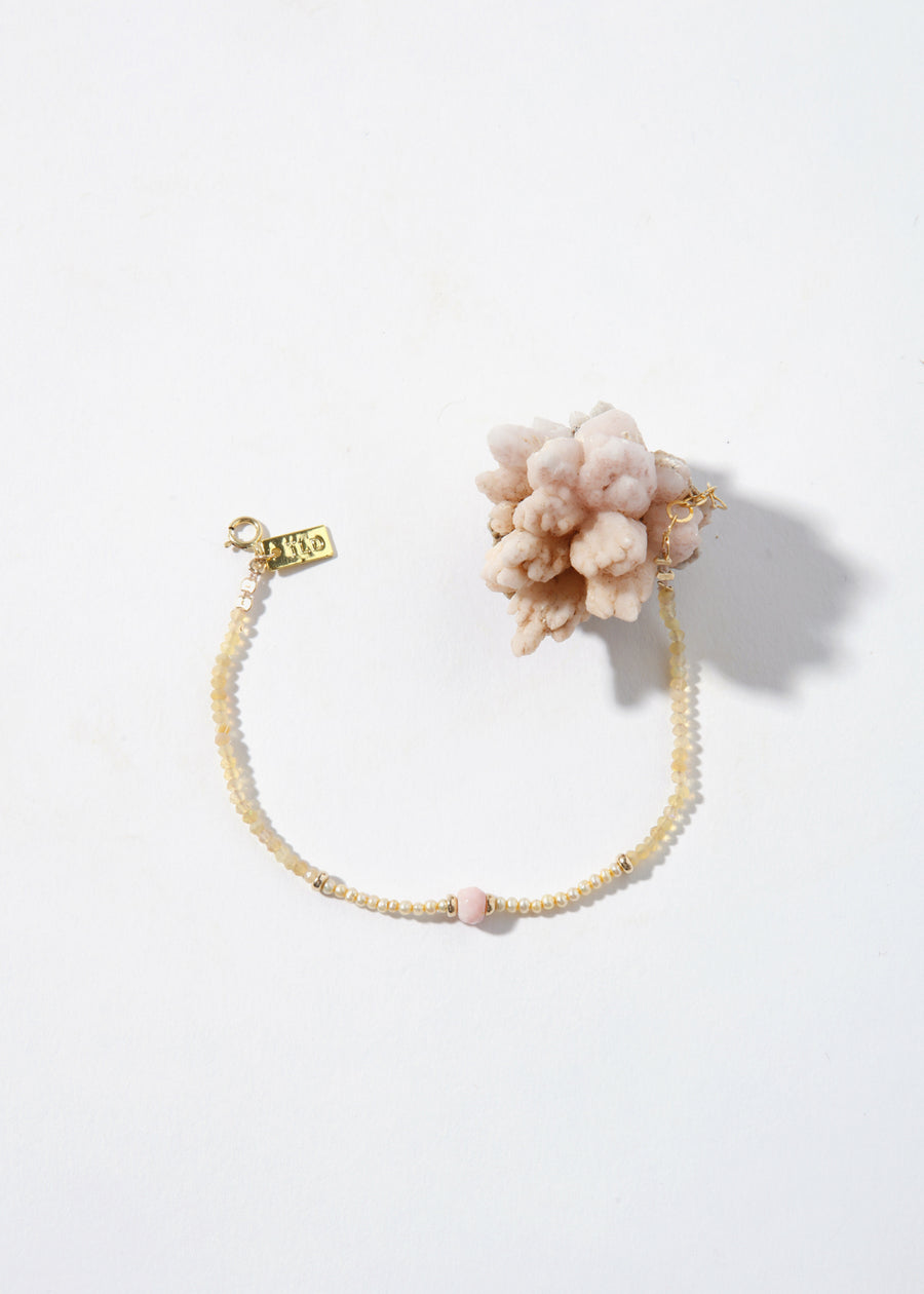 ÖNA Bracelet - Opals and Pearls