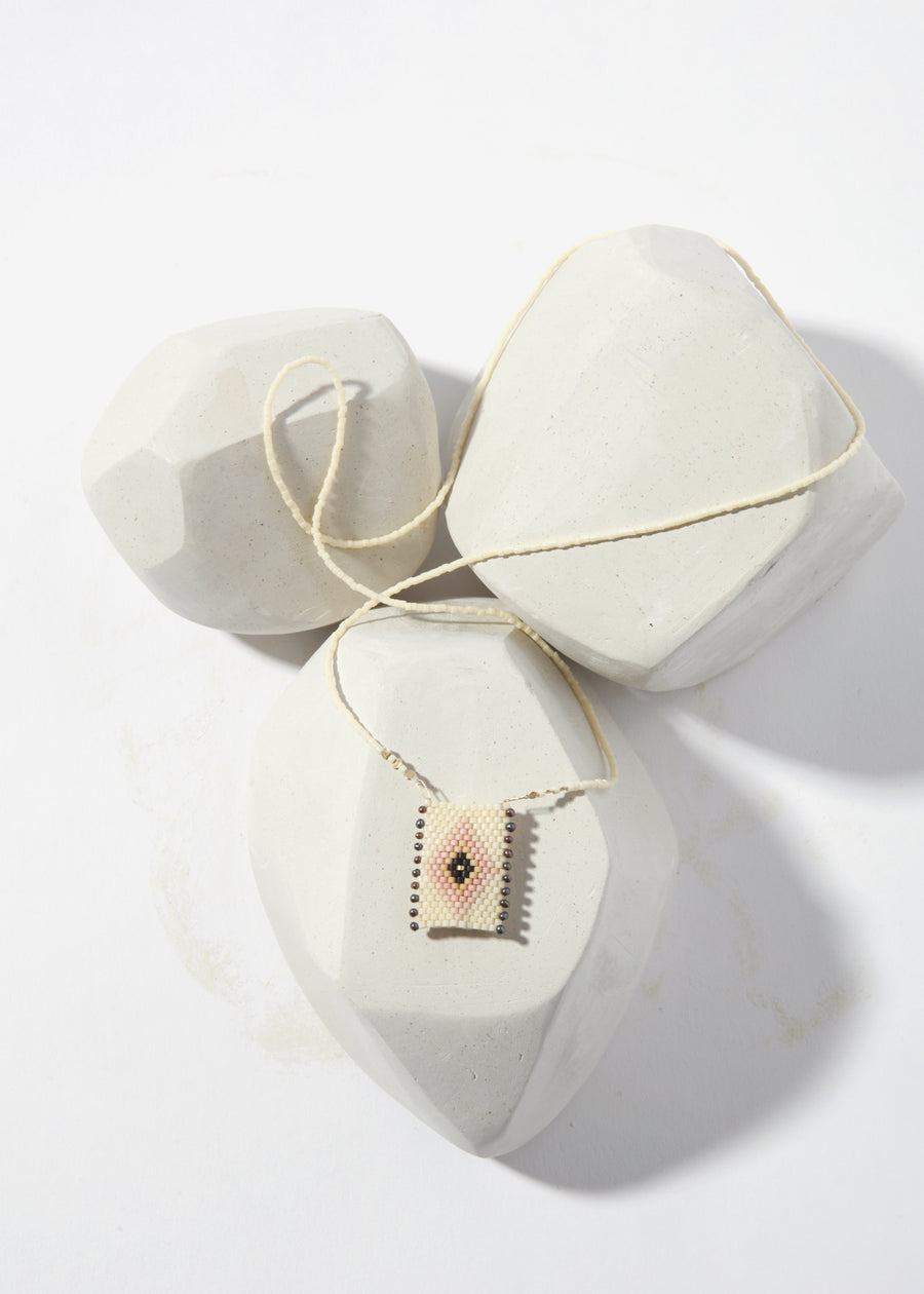 ÖNA Necklace - Beaded Pouch