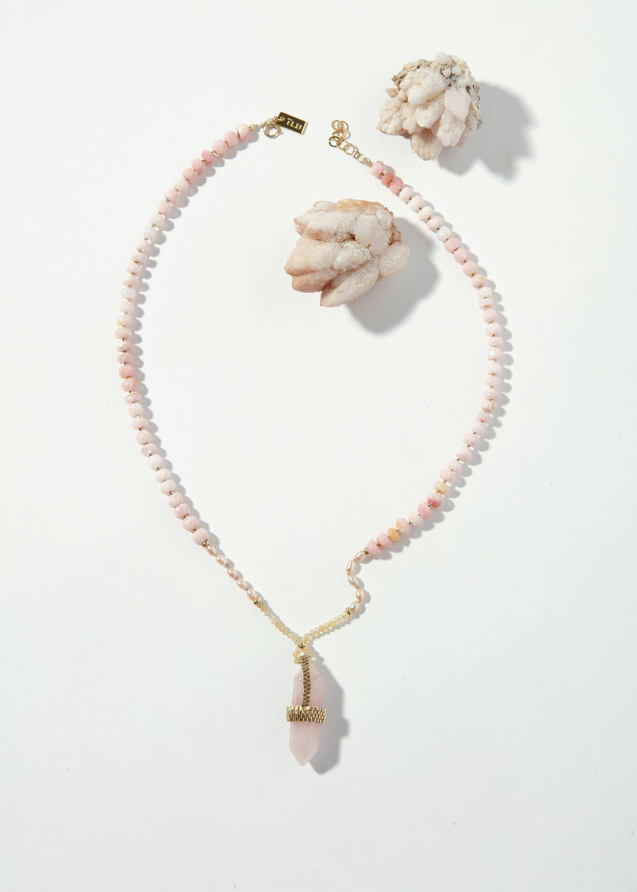 ÖNA Necklace - Rose Quartz on Opals