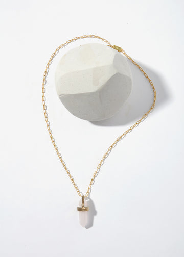 ÖNA Necklace - Rose Quartz on Chain