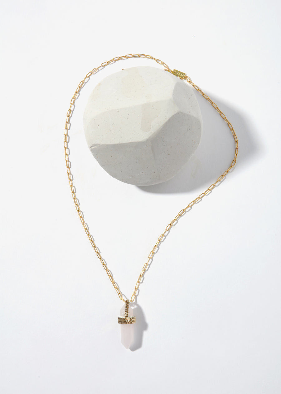 ÖNA Necklace - Rose Quartz on Chain