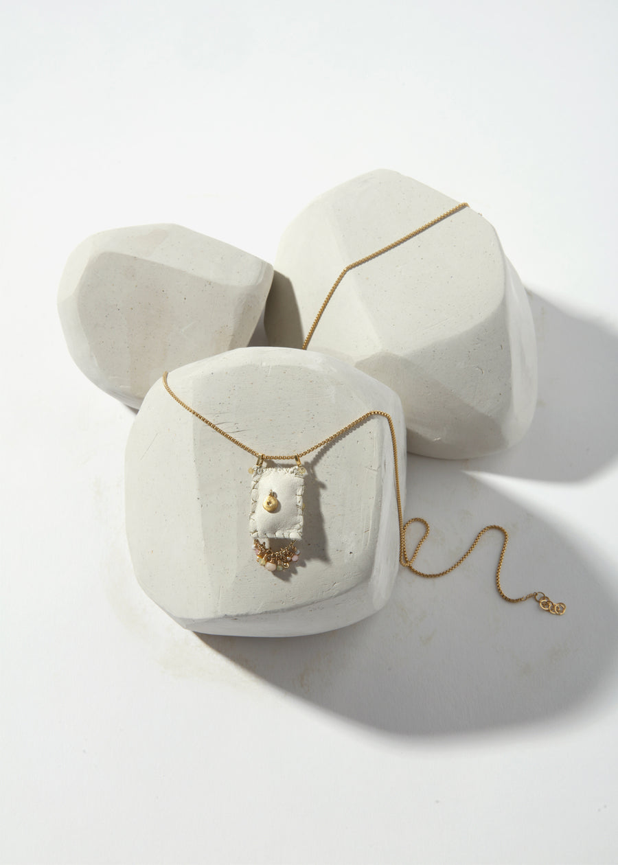 ÖNA Necklace - Pouch with Cluster