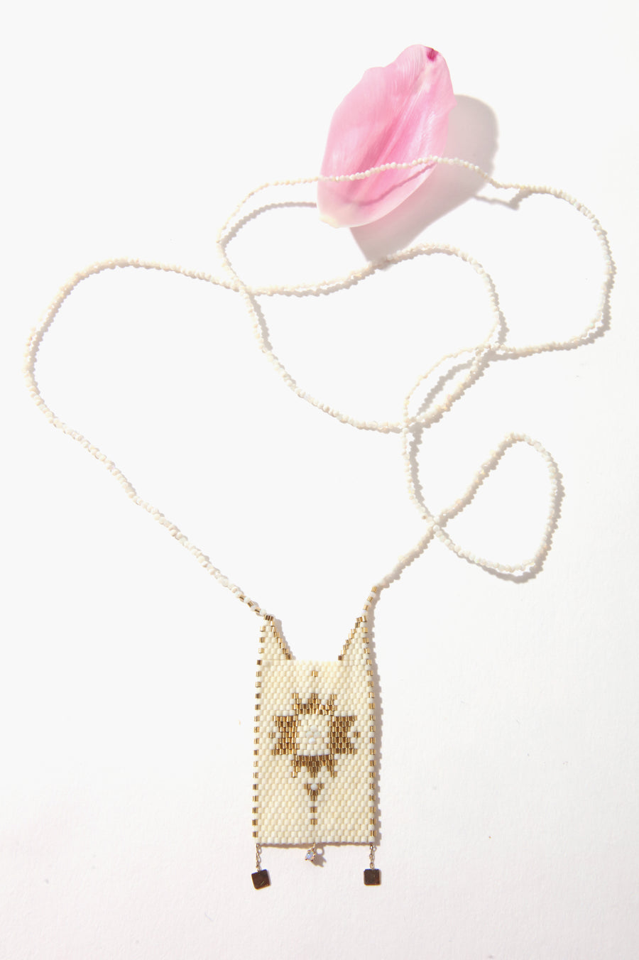 Queen & Tulip Beaded Opal Star on Opals
