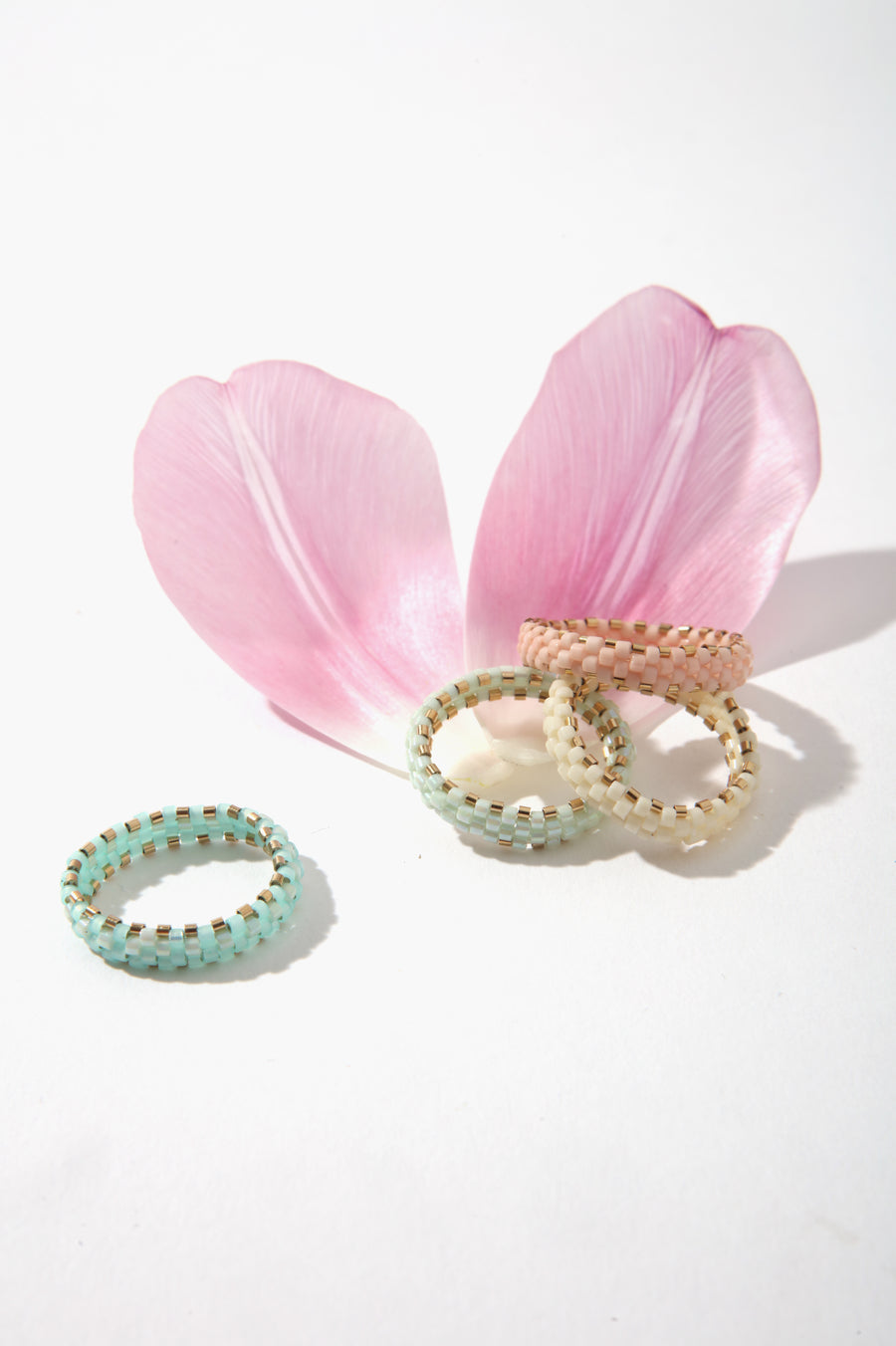 Queen & Tulip Band Ring - Sea Foam