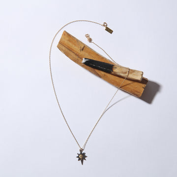 Sagrado Necklace - Black Shooting Star and Diamond